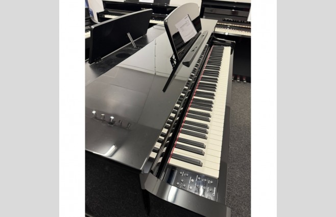 Yamaha CLP635 Digital Piano | Polished Ebony Finish | UK Delivery In Days | Warranty | P/X | Finance Options | Includes Stool, Headphones | Used | Serial Number BCYO01005 - Image 6